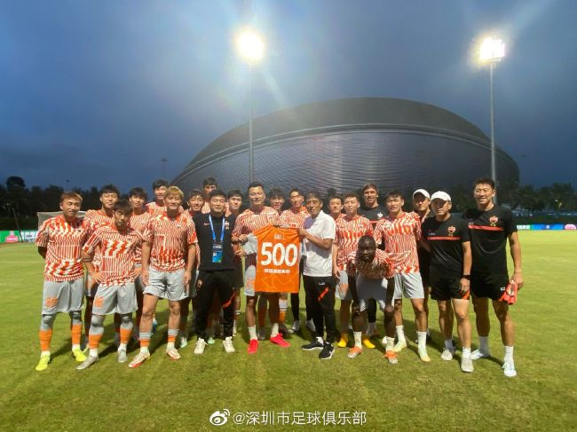 2022年基耶利尼自由身离开尤文图斯，加盟洛杉矶FC并效力至今。